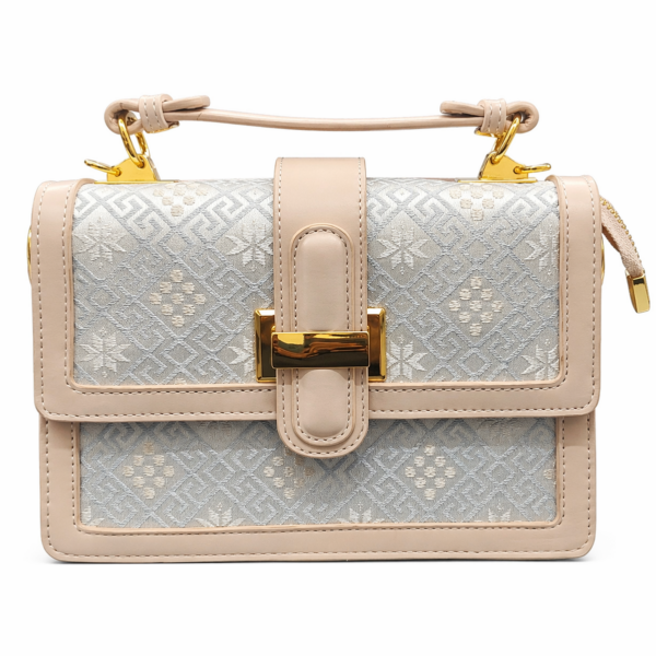 Elegant Jacquard Pattern Shoulder Bag with Gold Lock Detail – Beige & Ivory